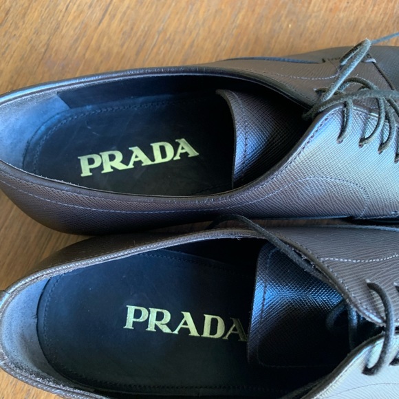 Men’s Prada shoes size 8 MISMATCHED - Picture 2 of 9